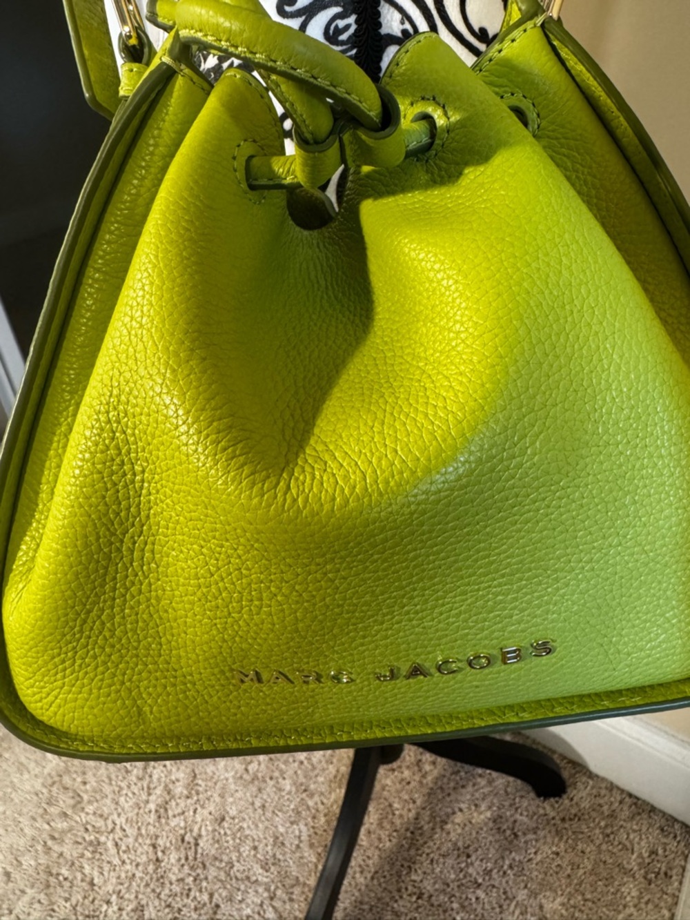 Marc Jacobs Lime Leather Drawstring Crossbody - Picture 8 of 13